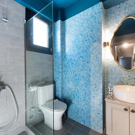 Endless Blue Luxury Nikiana