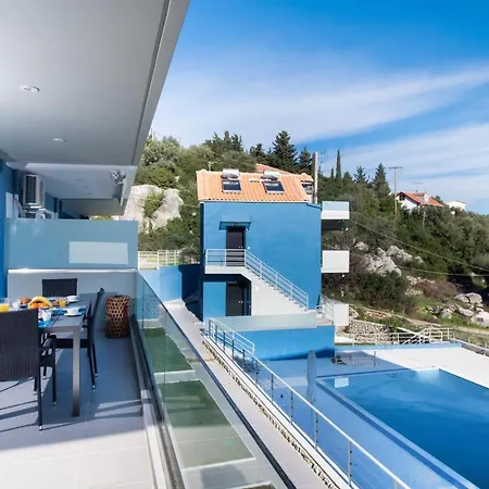 Endless Blue Luxury